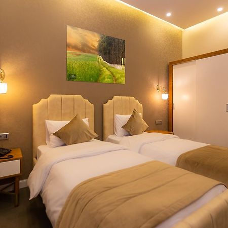 Aksent Hotel Baku Bagian luar foto